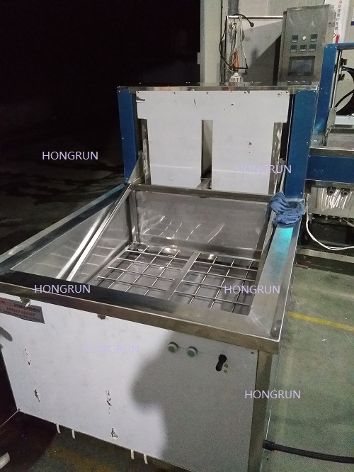 HR-1084單槽帶拋動清洗機